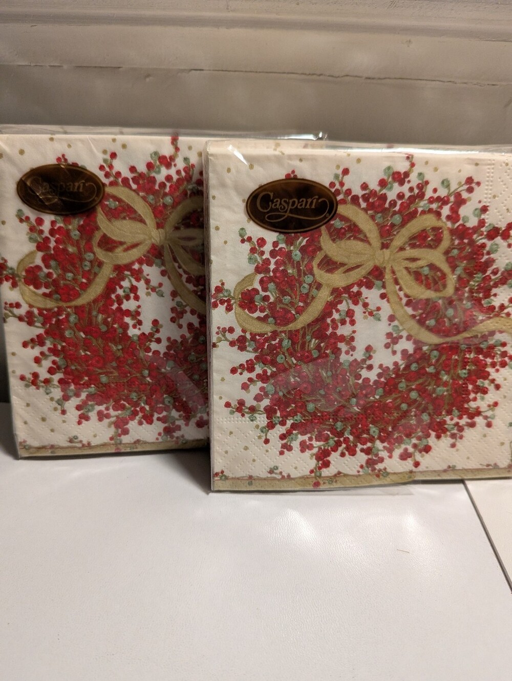 Caspari Pepperberry Christmas Wreath Paper Cocktail Napkins Janine Moore (2)